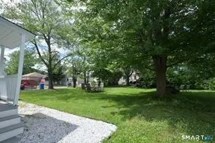 242 Victoria Rd, Hartford, CT 06114 - Photo 5