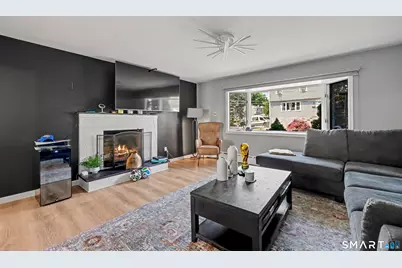 92 Burwood Avenue, Stamford, CT 06902 - Photo 9