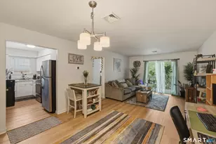 8 Concorde Way, Windsor Locks, CT 06096 - Photo 11