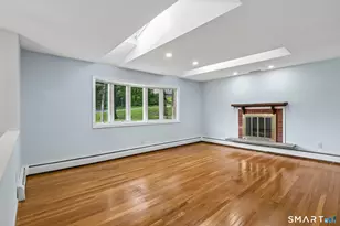 6 Sky Edge Ln, Bethel, CT 06801 - Photo 9