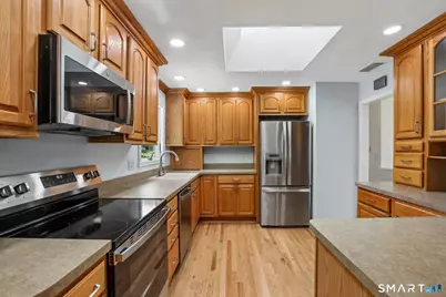 6 Sky Edge Lane, Bethel, CT 06801 - Photo 3