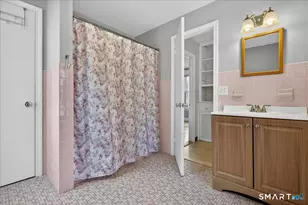 127 Oakley St, New Haven, CT 06513 - Photo 17