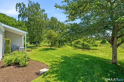 109 Field Point Drive #109, Fairfield, CT 06824 - Photo 5