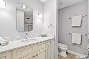 109 Field Point Dr, Fairfield, CT 06824 - Photo 27