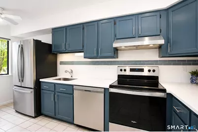 40 Huntington Court #40, Bethel, CT 06801 - Photo 3