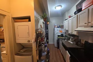 31 Alden St, Hartford, CT 06114 - Photo 7