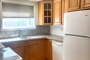 155 William St, West Haven, CT 06516 - Photo 3