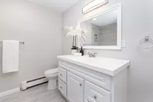 185 Tanglewood Dr, Hamden, CT 06518 - Photo 15