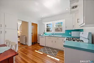 405 Fort Hale Rd, New Haven, CT 06512 - Photo 9