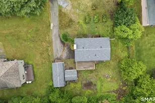 8 Phelps Ln, Deep River, CT 06417 - Photo 3