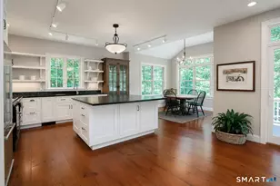 6 Ronan Way, Simsbury, CT 06070 - Photo 5