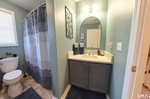 21 Hillcrest Ave, Meriden, CT 06451 - Photo 31