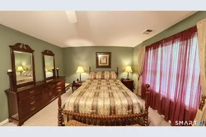 21 Hillcrest Avenue, Meriden, CT 06451 - Photo 21