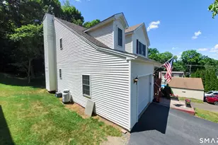 21 Hillcrest Ave, Meriden, CT 06451 - Photo 3