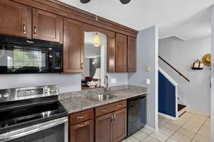 54 Rope Ferry Rd, Waterford, CT 06385 - Photo 7