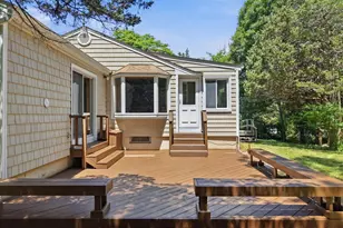8 Roxbury Ct, East Lyme, CT 06357 - Photo 3