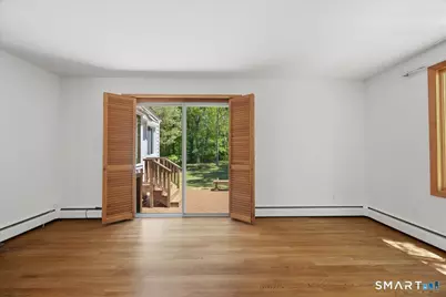 8 Roxbury Court, East Lyme, CT 06357 - Photo 19