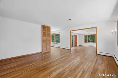 8 Roxbury Court, East Lyme, CT 06357 - Photo 21
