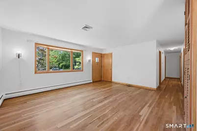 8 Roxbury Court, East Lyme, CT 06357 - Photo 23