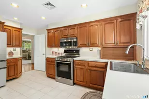 211 Old Norwalk Rd, New Canaan, CT 06840 - Photo 15