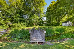 10 Herster Dr, East Lyme, CT 06357 - Photo 33