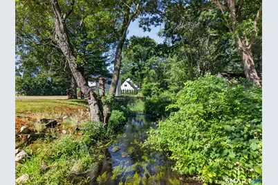 10 Herster Drive, East Lyme, CT 06357 - Photo 35