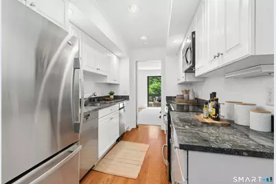 289 New Norwalk Road #39, New Canaan, CT 06840 - Photo 11