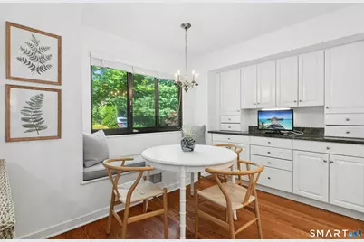 289 New Norwalk Road #39, New Canaan, CT 06840 - Photo 9