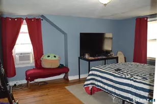 421 Wakelee Ave, Stratford, CT 06614 - Photo 9