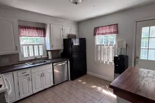 421 Wakelee Ave, Stratford, CT 06614 - Photo 11