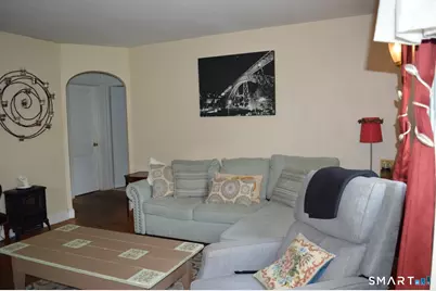 421 Wakelee Avenue, Stratford, CT 06614 - Photo 5