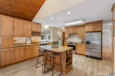 12 Linda Lane, Simsbury, CT 06070 - Photo 15