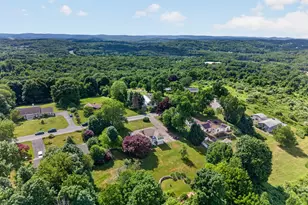 14 Whippoorwill Hill Rd, Newtown, CT 06470 - Photo 37