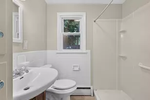 161 Broad St, Groton, CT 06340 - Photo 13