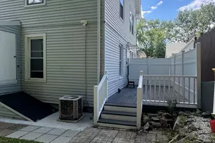 104 Prospect St, Ansonia, CT 06401 - Photo 11