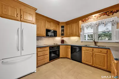 25 Baldwin Drive, Bristol, CT 06010 - Photo 11