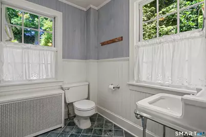 8 Sherwood Drive, Westport, CT 06880 - Photo 13