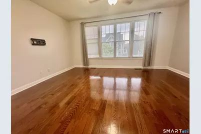 50 Lawrence Avenue #50, Danbury, CT 06810 - Photo 9