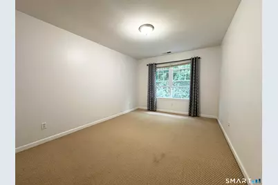 50 Lawrence Avenue #50, Danbury, CT 06810 - Photo 15