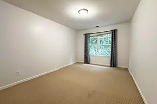 50 Lawrence Ave, Danbury, CT 06810 - Photo 15