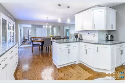 36 Bunker Hill Drive, Trumbull, CT 06611 - Photo 9