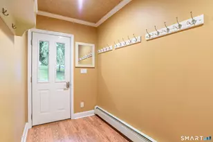 36 Bunker Hill Dr, Trumbull, CT 06611 - Photo 23