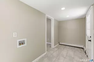 65 Broad St, Manchester, CT 06042 - Photo 13