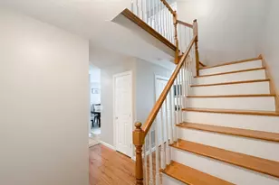 38 Dibble Hollow Ln, Windsor Locks, CT 06096 - Photo 7