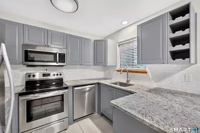 1 Horizon Drive #5, Norwalk, CT 06854 - Photo 9