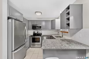 1 Horizon Dr, Norwalk, CT 06854 - Photo 7