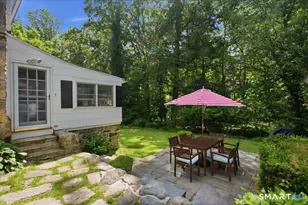 247 Chestnut Hill Rd, Stamford, CT 06903 - Photo 5