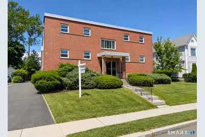 23 Oakwood Avenue #AA1, West Hartford, CT 06119 - Photo 1