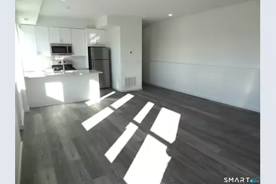 2806 Fairfield Avenue #207, Bridgeport, CT 06605 - Photo 3