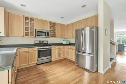 51 Faith Lane #51, Danbury, CT 06810 - Photo 15